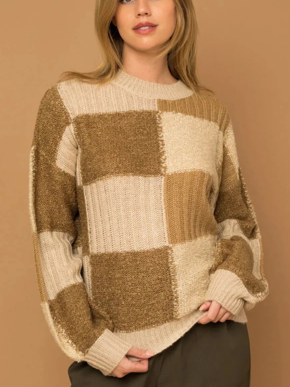 Cozy Patchwork Crewneck Sweater in Beige and Brown! GILLI! L